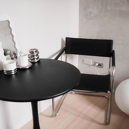 Ferienwohnung 七七漫旅 Seven77 Tainan Exterior foto