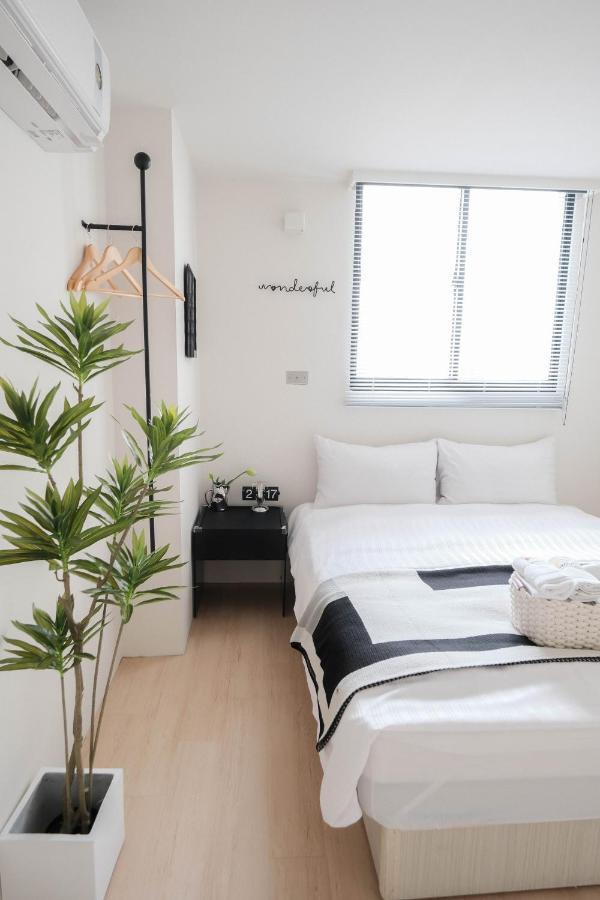 Ferienwohnung 七七漫旅 Seven77 Tainan Exterior foto