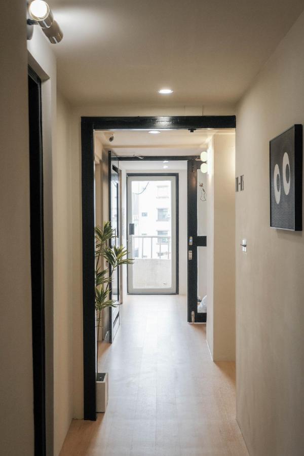 Ferienwohnung 七七漫旅 Seven77 Tainan Exterior foto